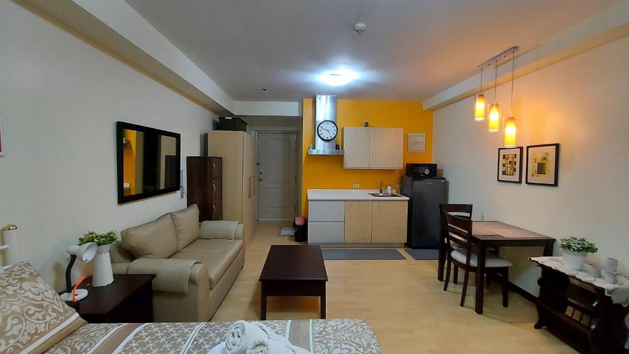 N Place At Soho Central Manila Esterno foto