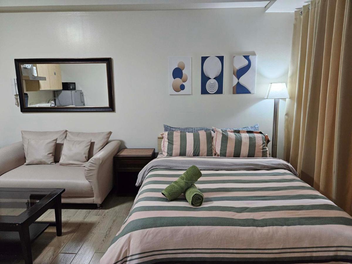 N Place At Soho Central Manila Esterno foto